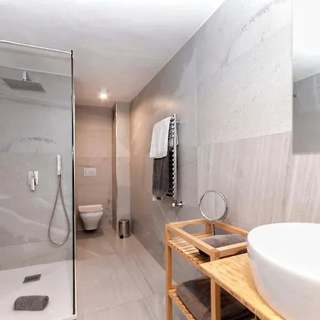 Atico Colon 21 Apartment